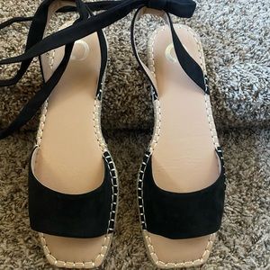 Black Journee espadrille flat ankle strap sandals. Size 9.5.